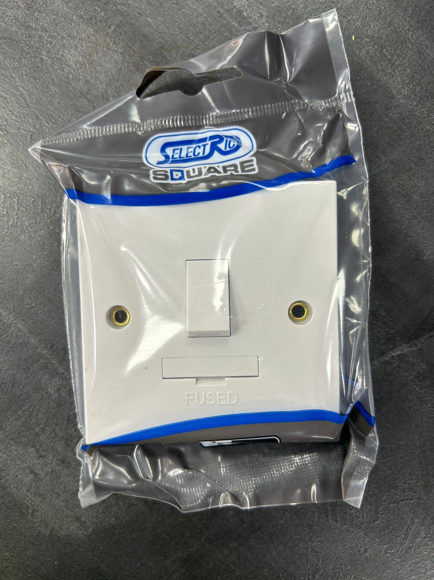 Double Pole Switched Fused Connection Unit 13 Amp