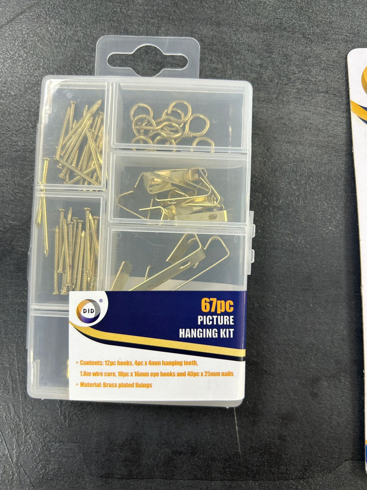 Picture Hanging Kit 67pc